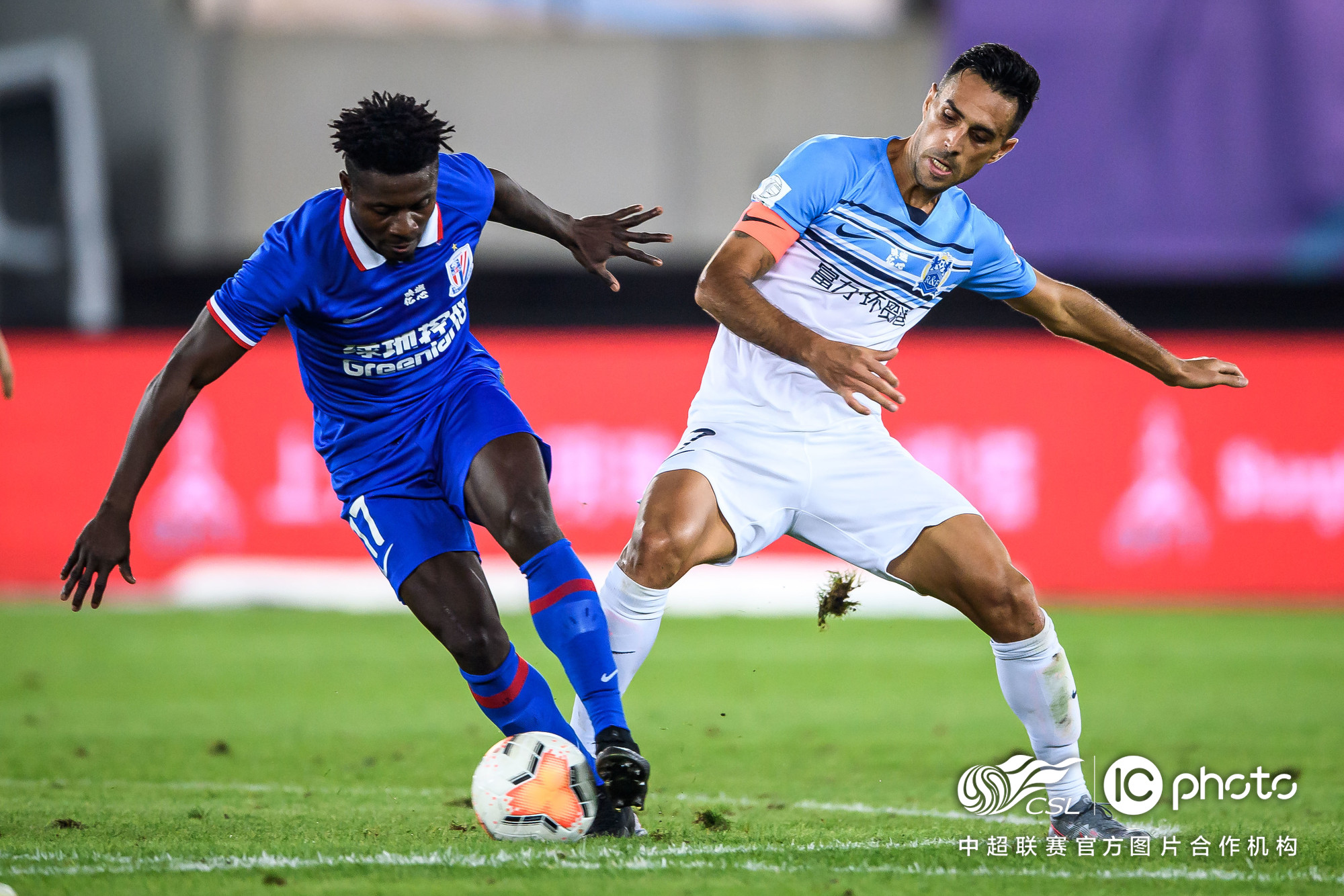 包含莫雷诺远射破门，圣埃蒂安客场战胜亚眠的词条