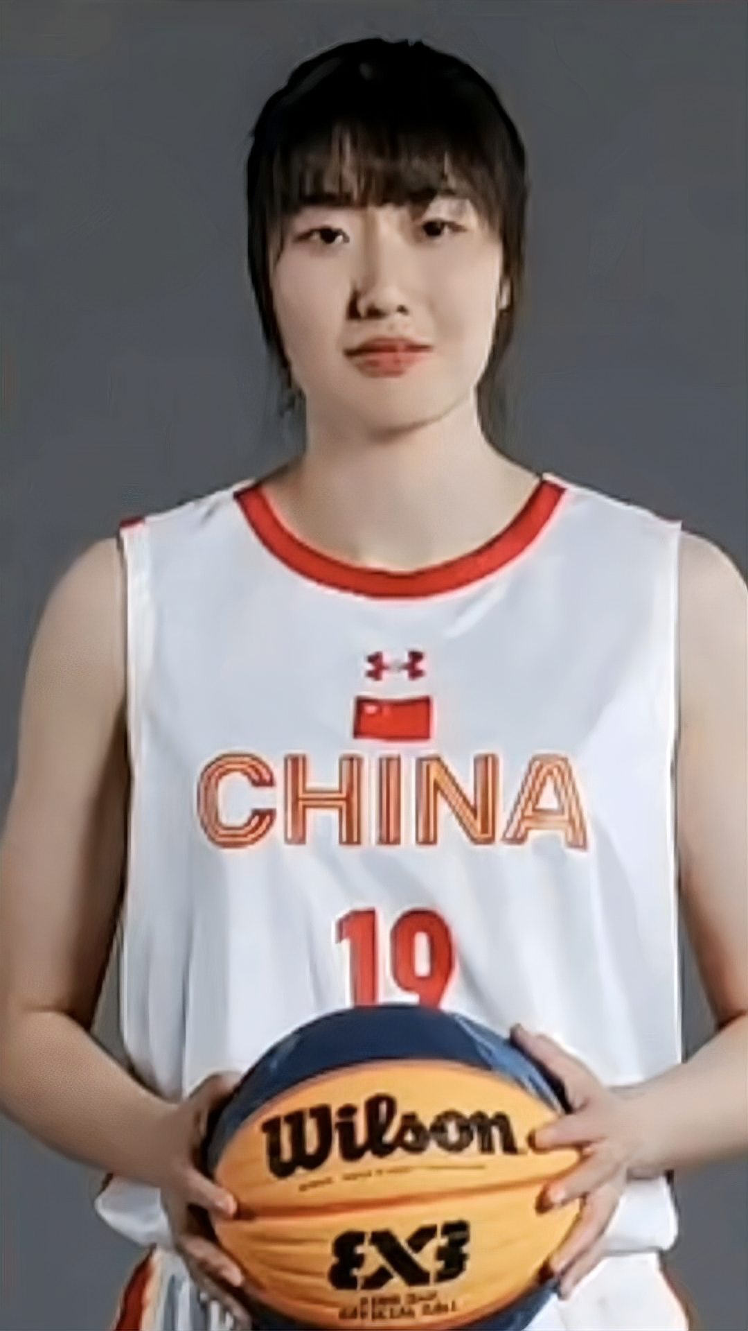 包含葡萄牙女篮新星崭露头角，被誉为未来篮坛希望！的词条